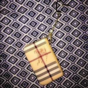 Burberry coin pouch